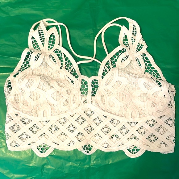 White Lace Bralet - Picture 1 of 2